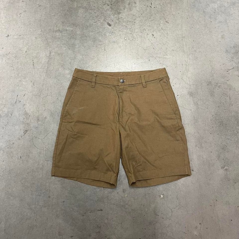Lulu‎ lemon commission chino shorts